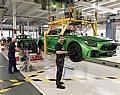 Die Themenführungen 2019 im Mercedes-Benz Werk Sindelfingen bieten auch einen exklusiven Einblick in die Mercedes-AMG GT-Montage.